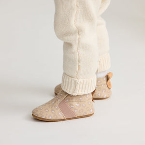 Pretty Brave - Slip On Blush Leopard