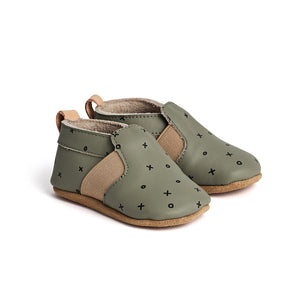 Pretty Brave - Slip On XO's